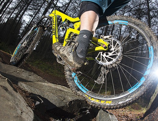 Tubeless tyres