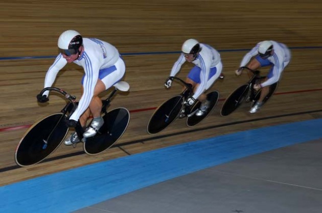 Craig MacLean leads team sprint track