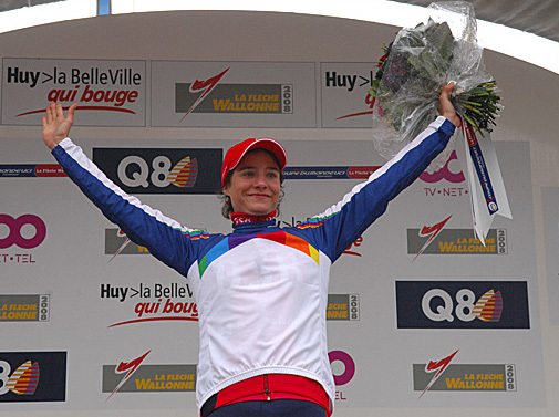 Marianne Vos world cup leaders jersey