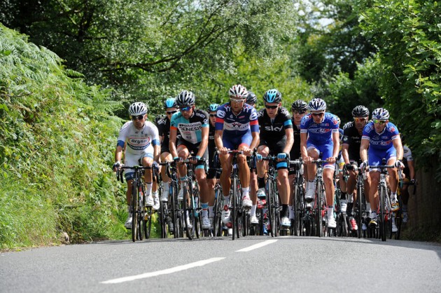 Peloton on Leith Hill, RideLondon-Surrey Classic 2013