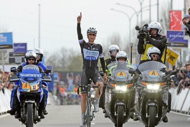 Niki Terpstra wins the 2014 Dwars door Vlaanderen