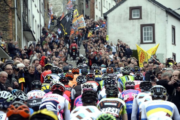 The peloton climbs the Cote de Saint-Roche in the 2013 Liege-Bastogne-Liege