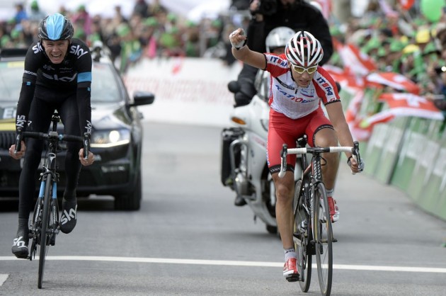 Simon Spilak pips Chris Froome to win stage three of 2014 Tour de Romandie