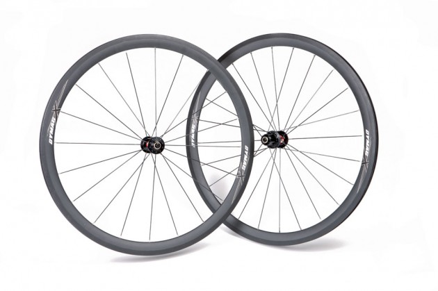 Dymag-38mm-carbon-wheels