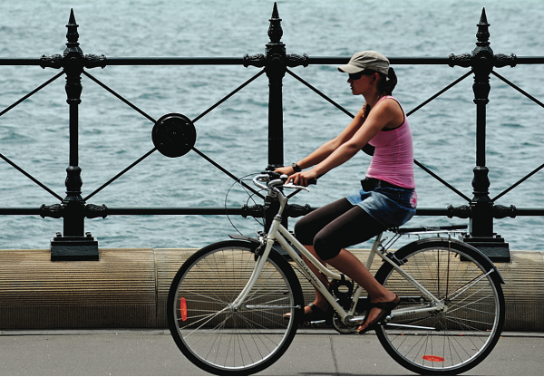 Sydney cyclist / Getty Images