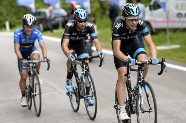 Phillip Deigan chases De Gendt on stage eighteen of the 2014 Giro d'Italia