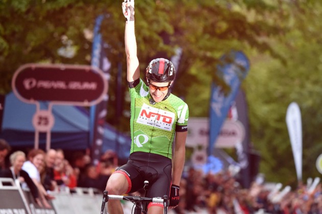 tourseries14-edinburgh-Mould-wins