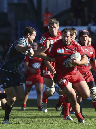 On the run: Hayman in action for Toulon
