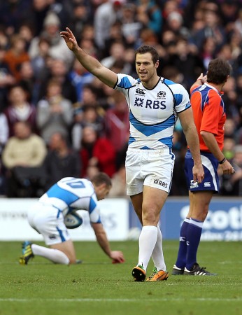Hands-up: Visser wants ball
