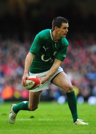Racing away: Ireland fly-half Jonny Sexton