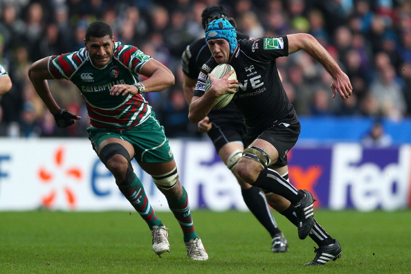 Defectors?: Evans can see Welsh regions breaking ranks