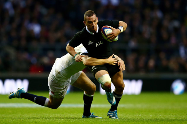 Cruden in the mood: Aaron Cruden attacks England at Twickenham in the 2013 November Test
